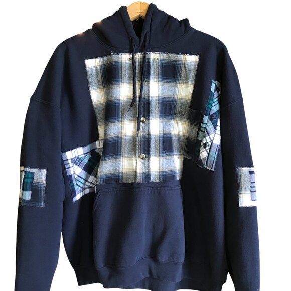 Grunge Patchwork Hoodie, XL: Upcycled Oversized Navy Sweatshirt, Campus Style - Picture 2 of 11